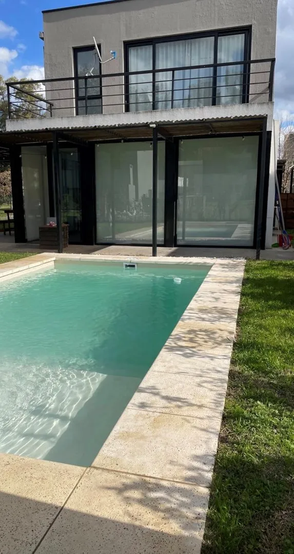 Casa de 4 dormitorios en La Angelica, Pilar