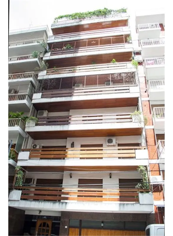 Three-room apartment with parking in Flores