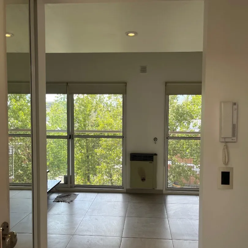 Departamento de 2 ambientes con entrepiso en Martínez