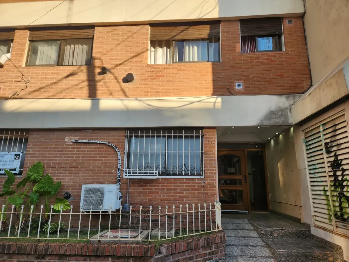 Ground-floor two-room apartment in Vicente López, Olivos