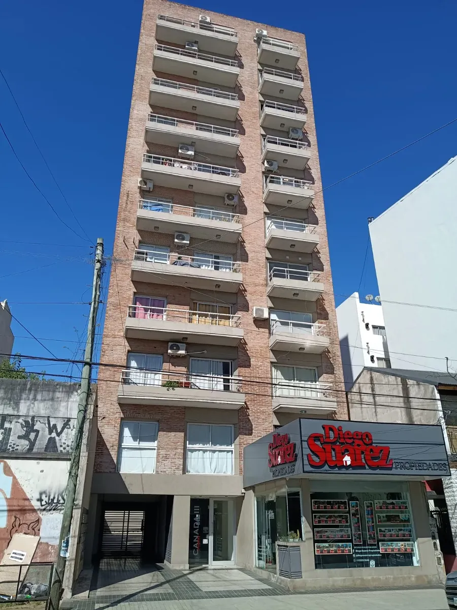 Kitnet em Morón Centro com 27 m² no 4º andar de frente