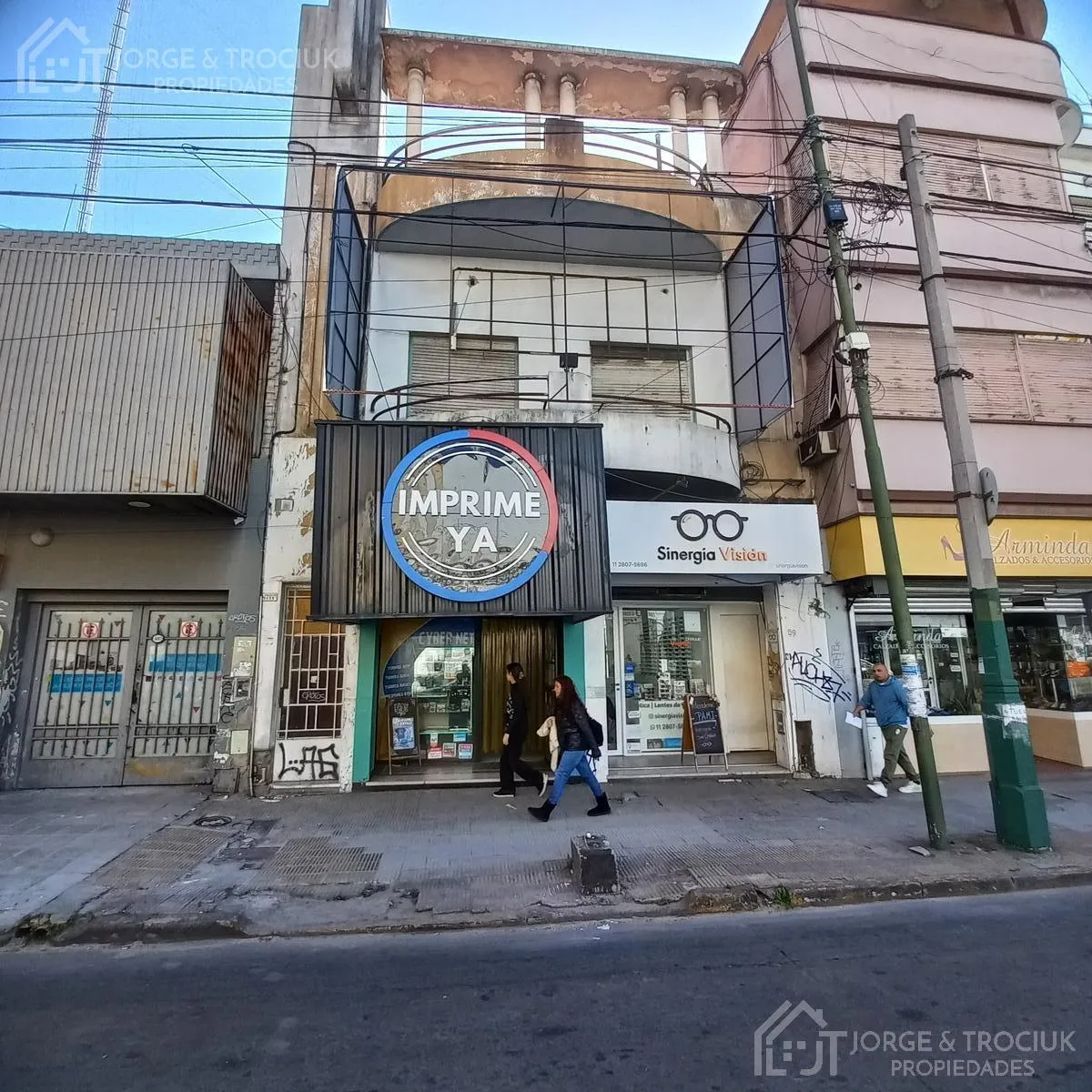 Three-bedroom apartment on the first floor in Lomas de Zamora