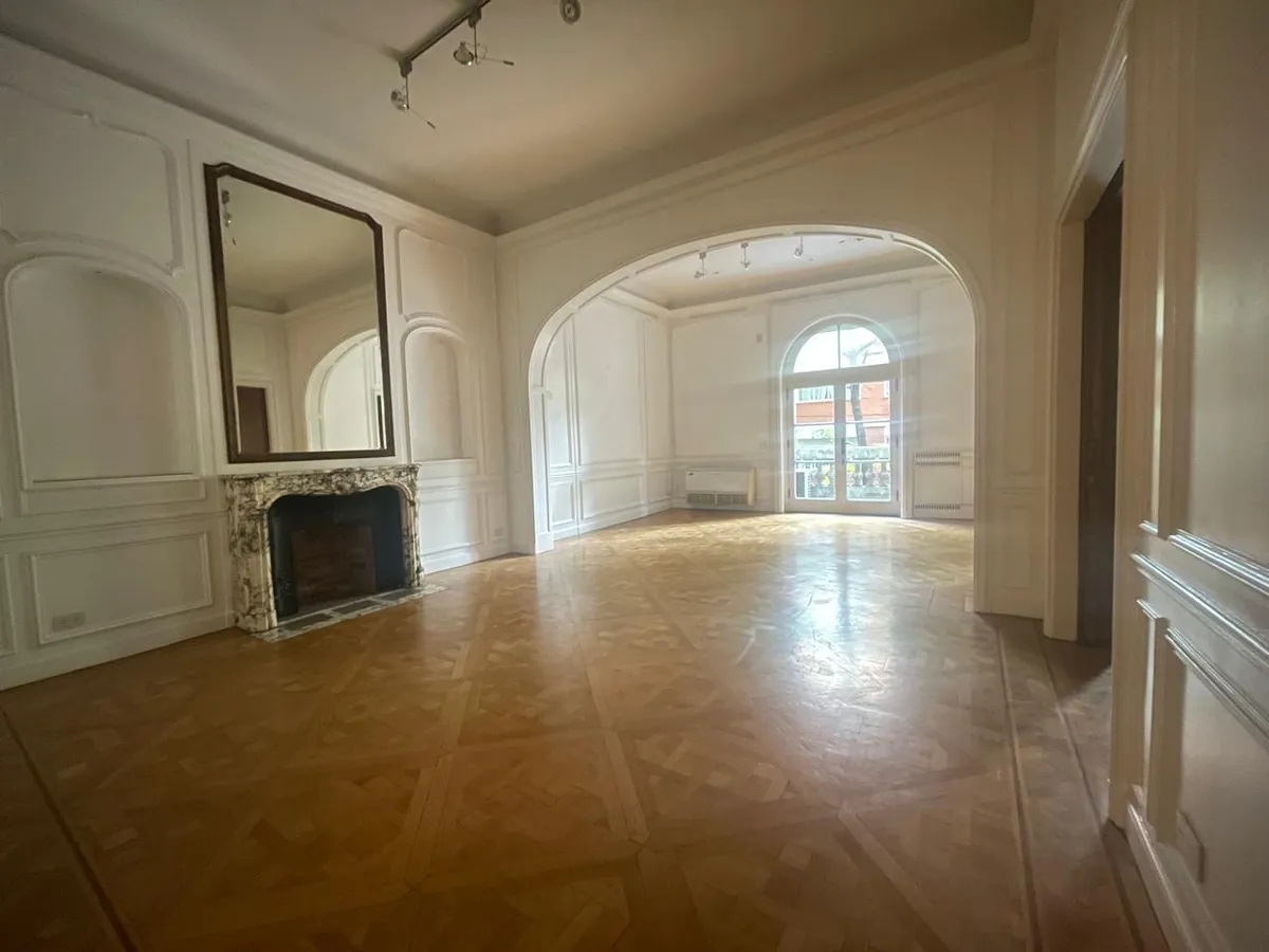 Apartamento com 4 quartos reciclado em Retiro