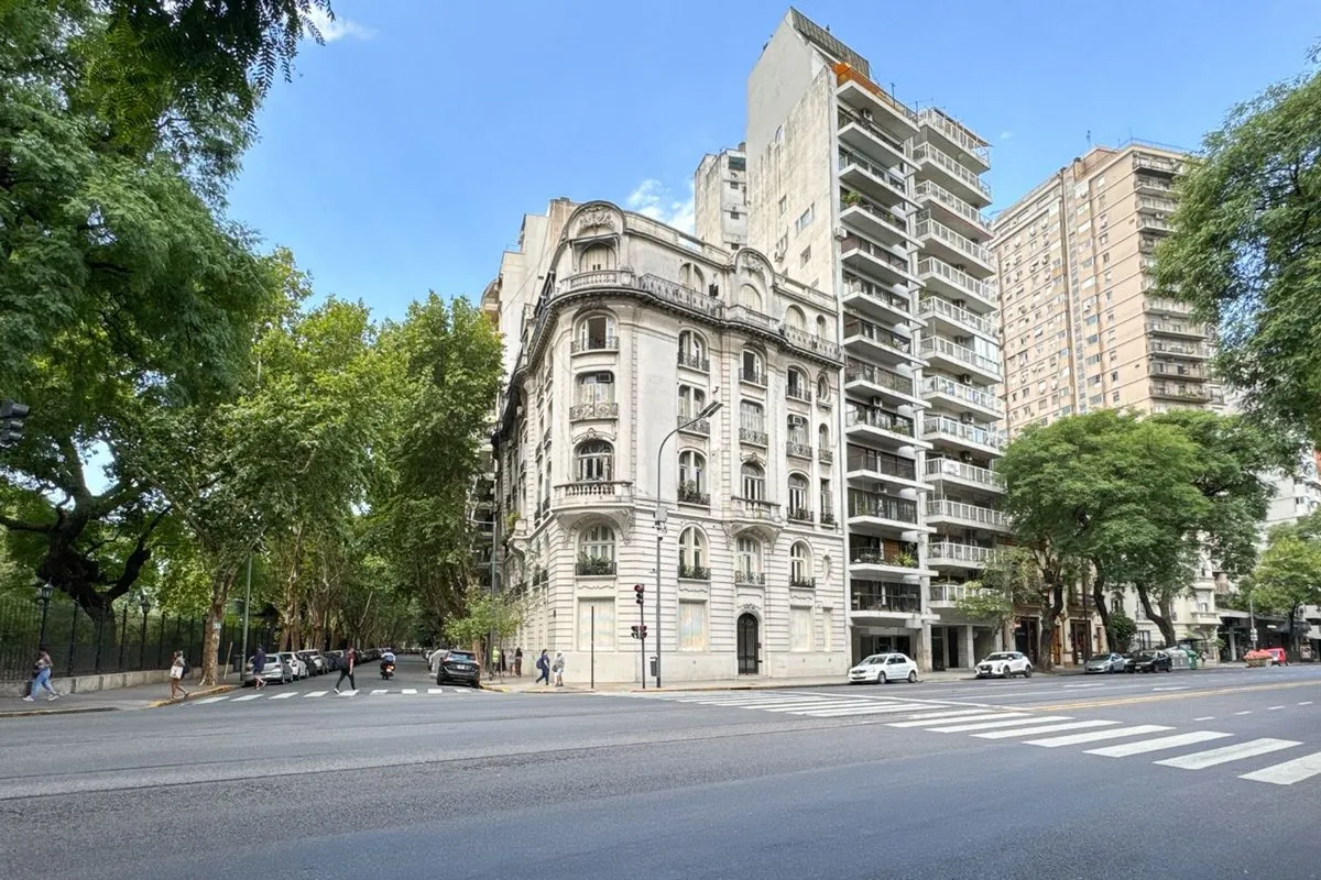 4-bedroom duplex apartment in Palermo Chico