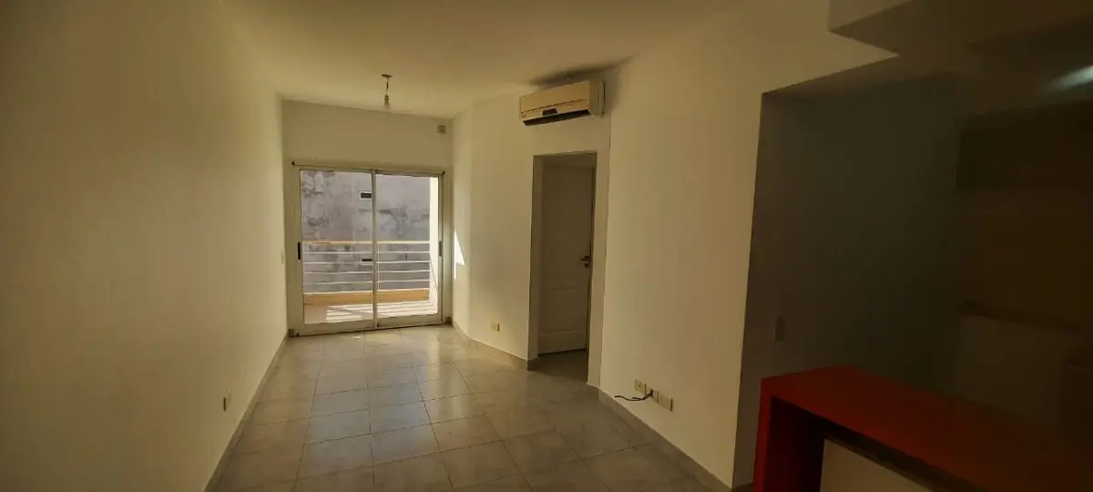 Departamento de 2 ambientes con balcón en Lomas del Mirador