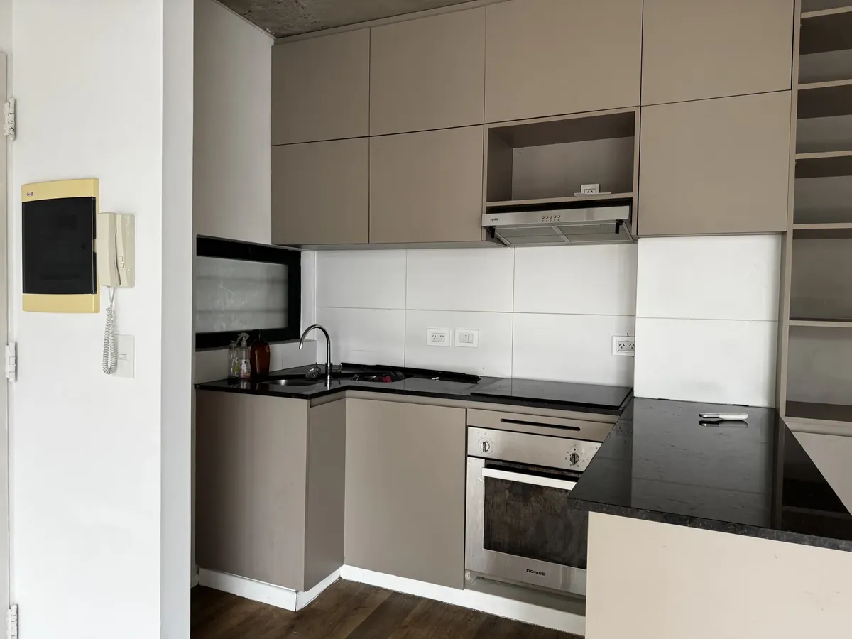 Dúplex de 1 dormitorio en Villa Urquiza con balcón y terraza