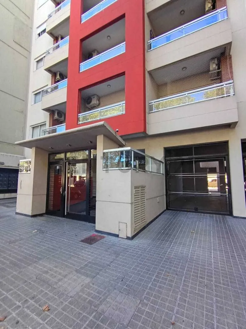 Two-room apartment with parking in General San Martín