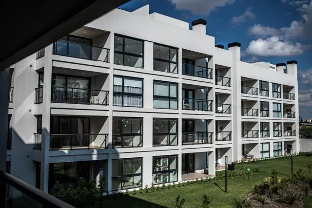 Departamento dúplex de 3 ambientes con terraza y parrilla en Morón