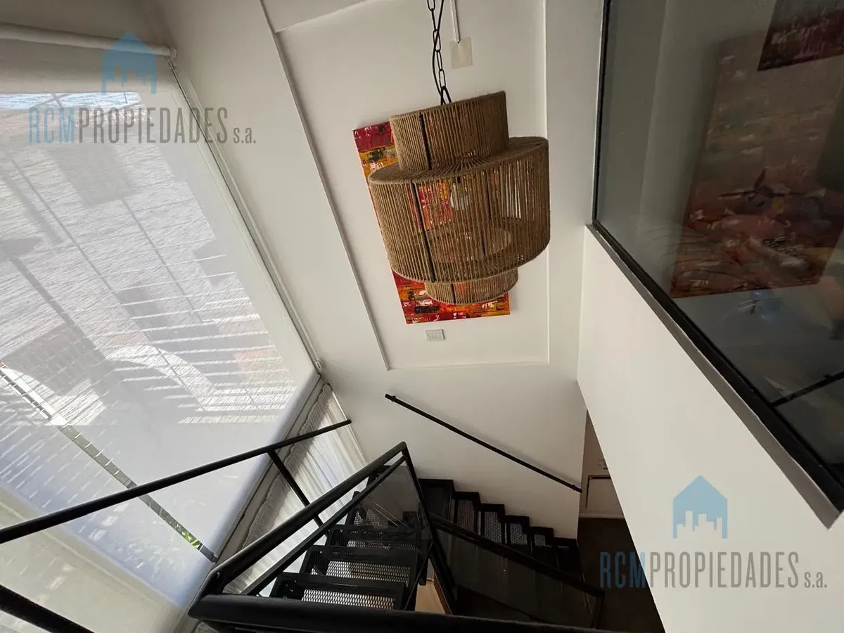 Дуплекс с 3 комнатами и (закреплённым) парковочным местом в Saavedra