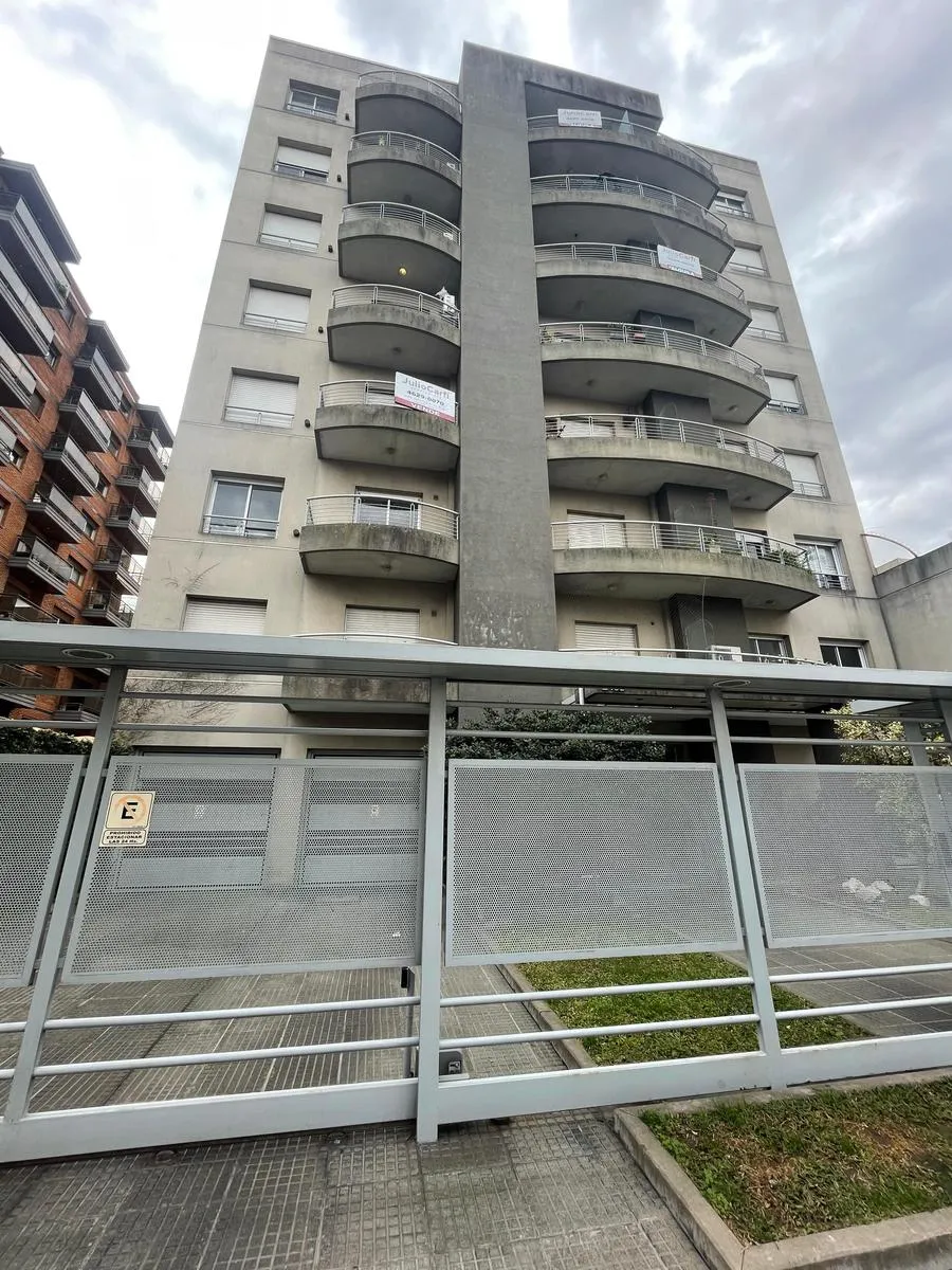 Departamento de 2 ambientes en alquiler en Castelar Norte
