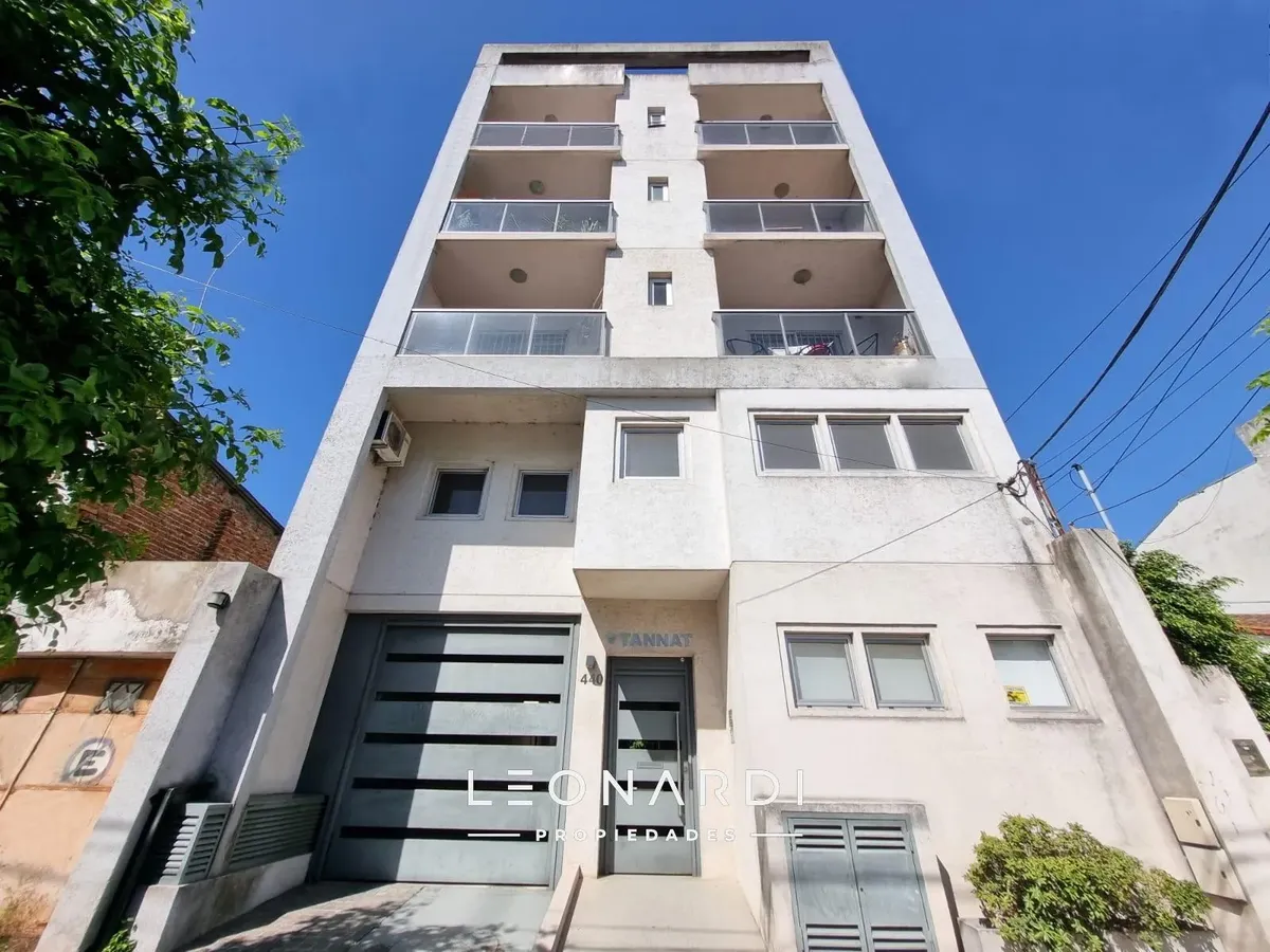 Departamento Céntrico En Alquiler En Escobar - Id 2876
