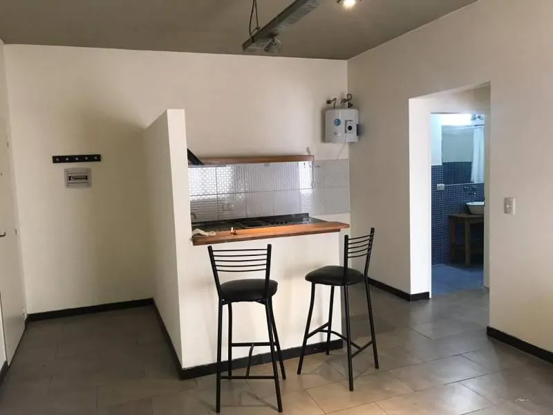 PH en planta baja de 2 ambientes con patio en Barracas