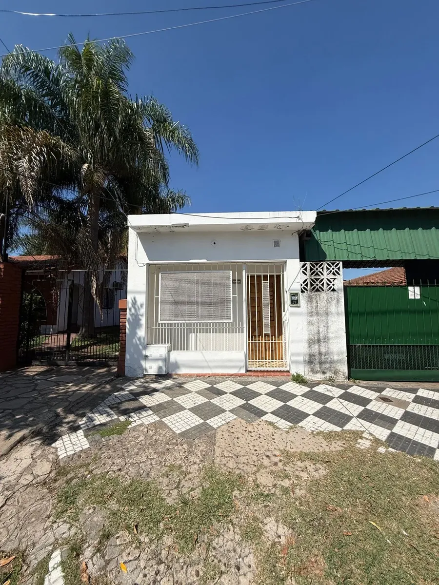 Hermoso Departamento En Guillon. Cercano A La Estacion De Luis Guillon. Unico En La Zona