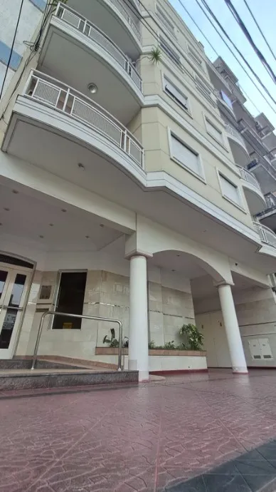 Two-bedroom apartment with balcony in Ramos Mejía Sur