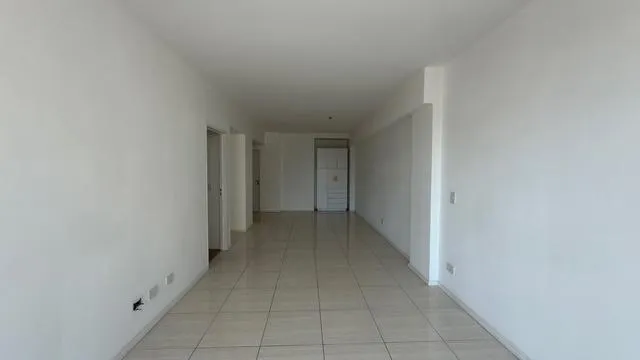 Трёхкомнатная квартира с парковочным местом в Villa Crespo