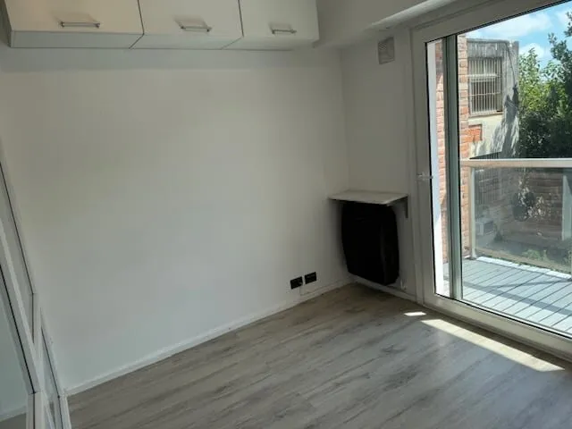 Departamento de 2 dormitorios en San Isidro con cochera