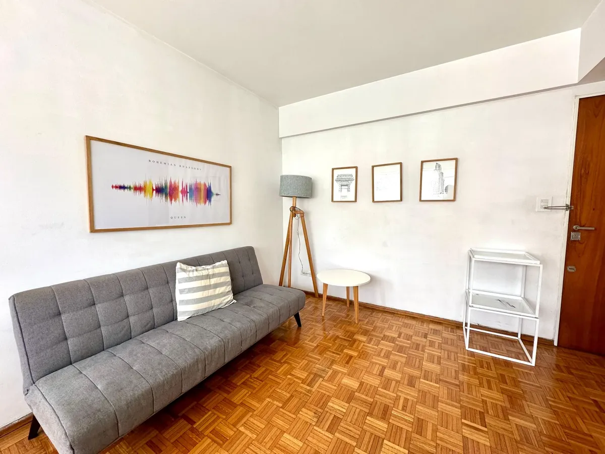 Apartamento de dois ambientes mobiliado em Retiro