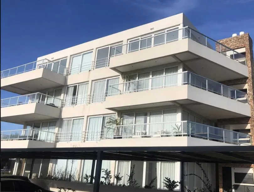 Departamento de 2 ambientes con balcón terraza en Tigre