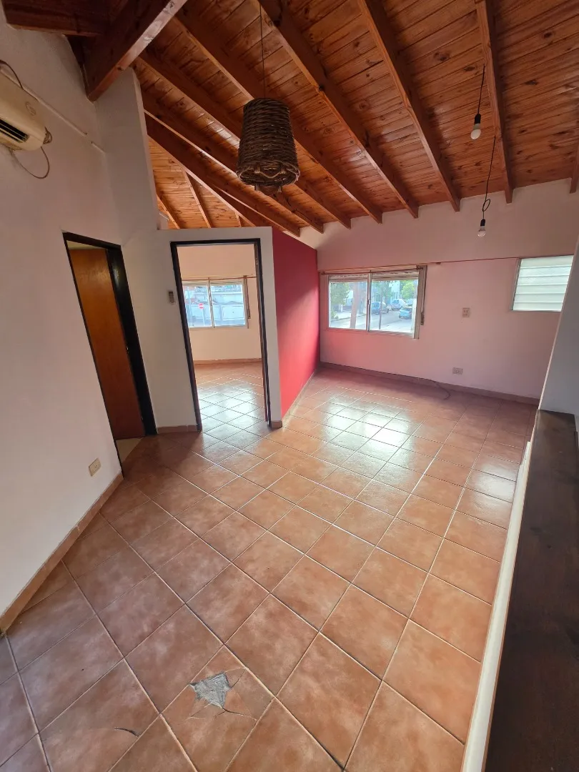 Квартира с двумя комнатами на улице в Mataderos