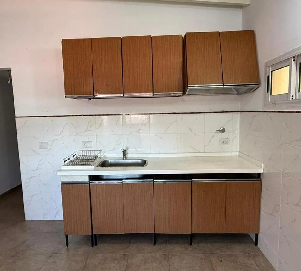 Two-bedroom apartment in Villa Luzuriaga (no building fees)