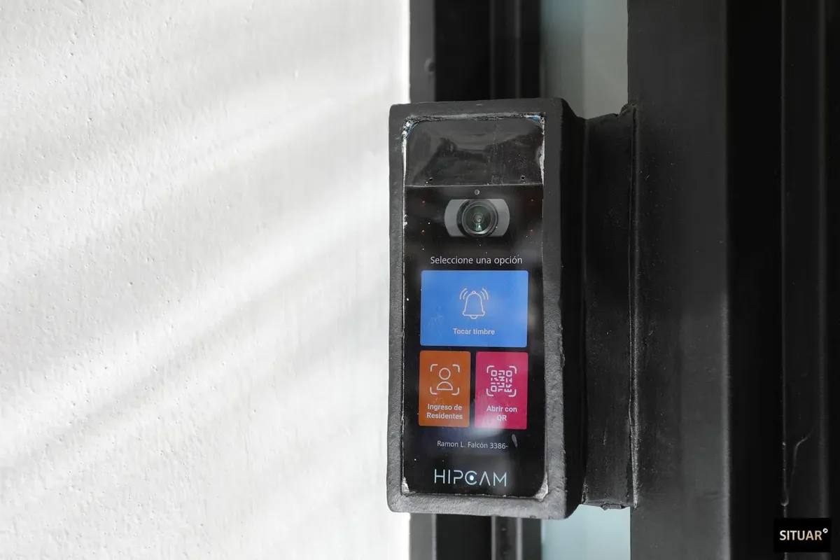 Apartamento de 1 dormitório com churrasqueira na varanda em Flores