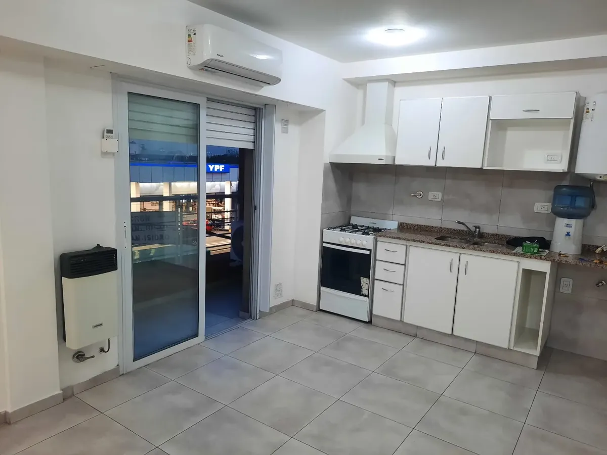 Kitnet divisível com varanda em Hurlingham