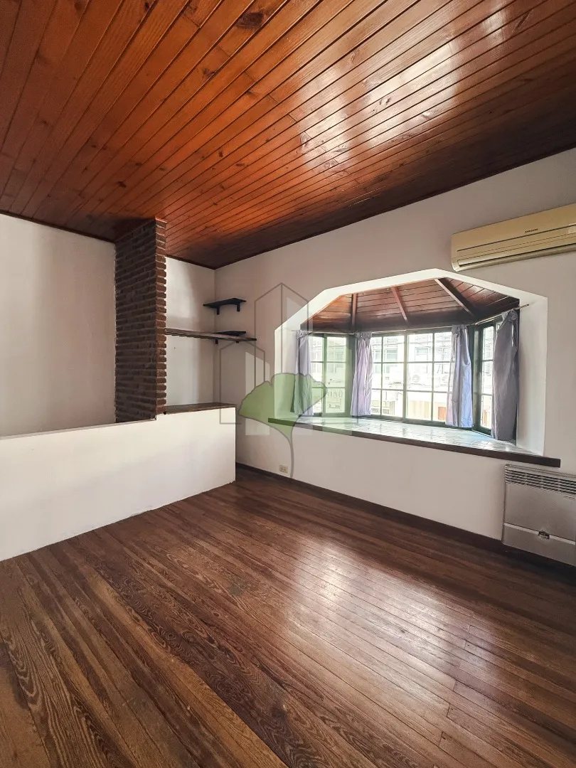 PH tipo casa de 5 ambientes com 4 dormitórios em Quilmes Centro