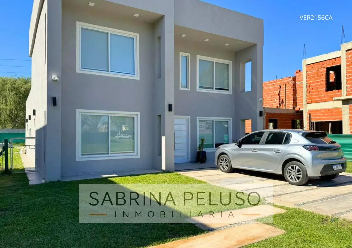 Casa de 3 dormitórios em Alvarez del Bosque
