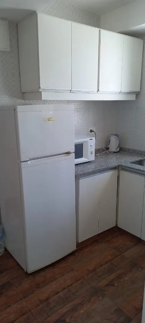 Kitnet mobiliada com terraço em Palermo