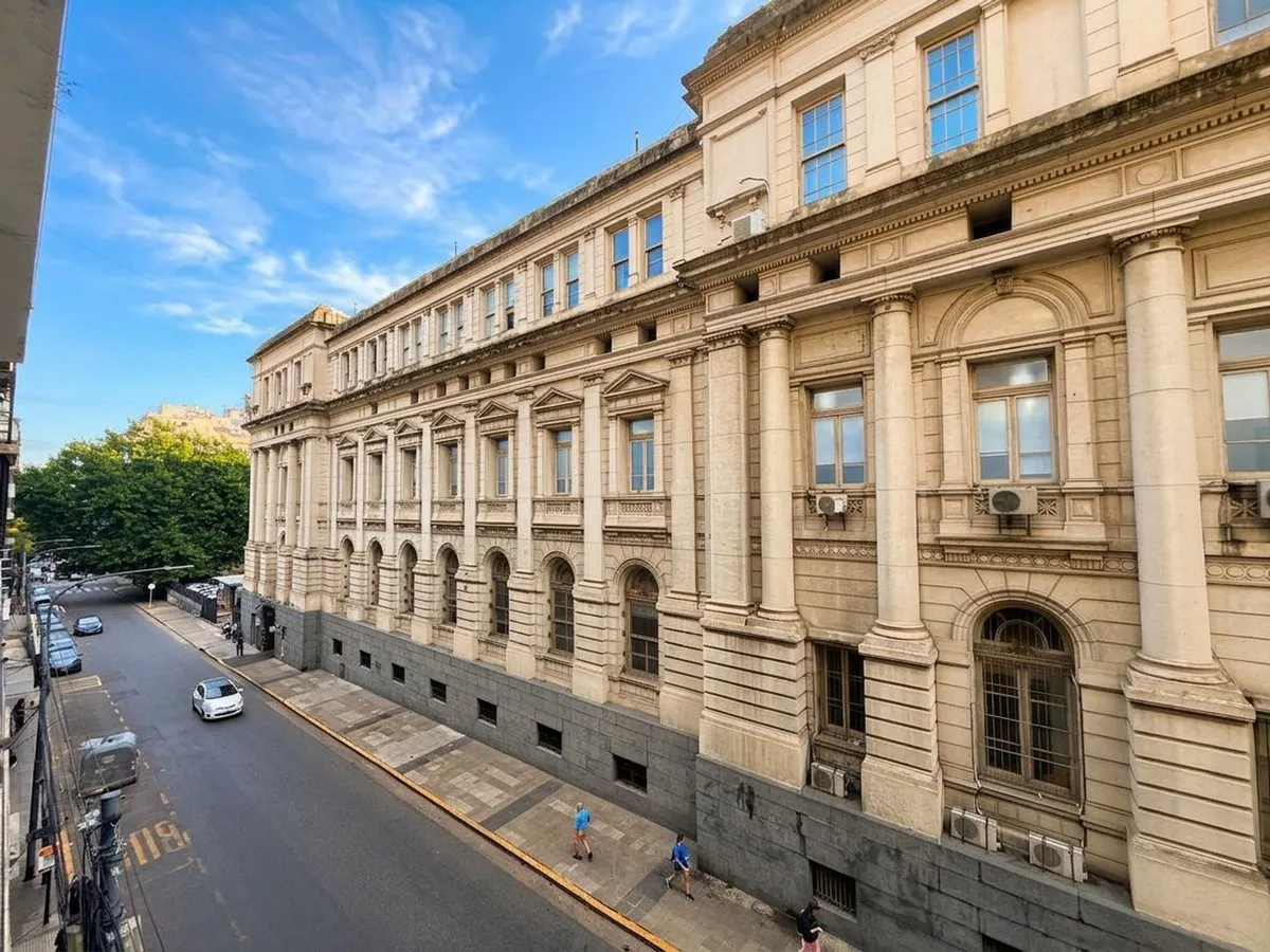 Квартира-студия с балконом и кондиционером в Balvanera