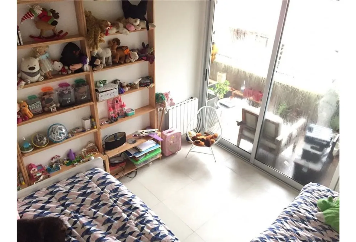 Departamento de 3 ambientes con balcón, cochera y parrilla en Vicente López
