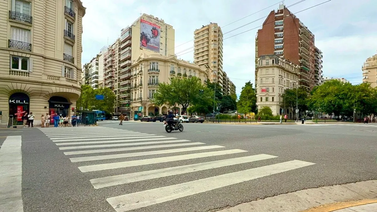 Квартира-студия в Recoleta на первом этаже с окнами на улицу