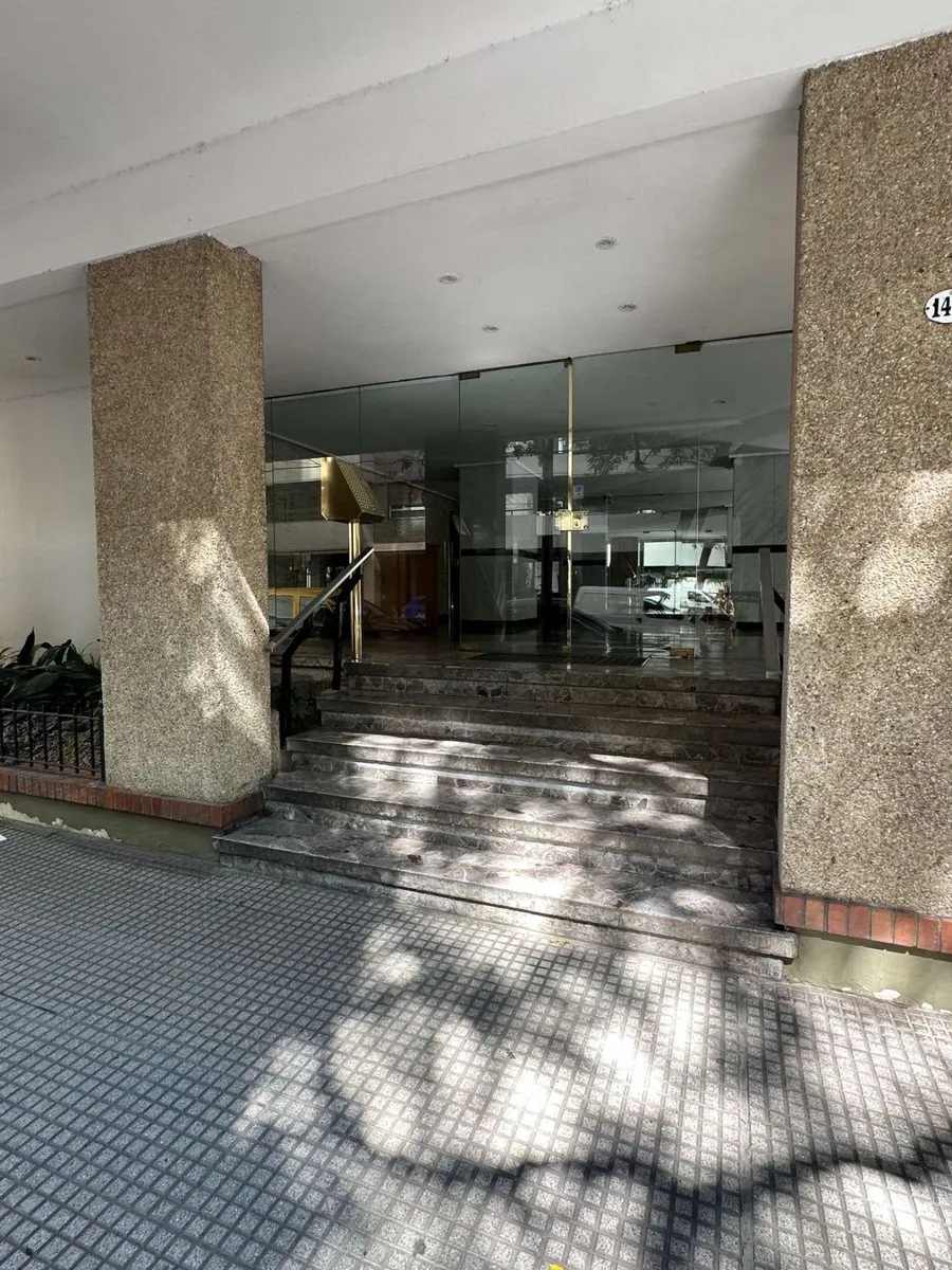 Двухкомнатная квартира в Belgrano на 10-м этаже