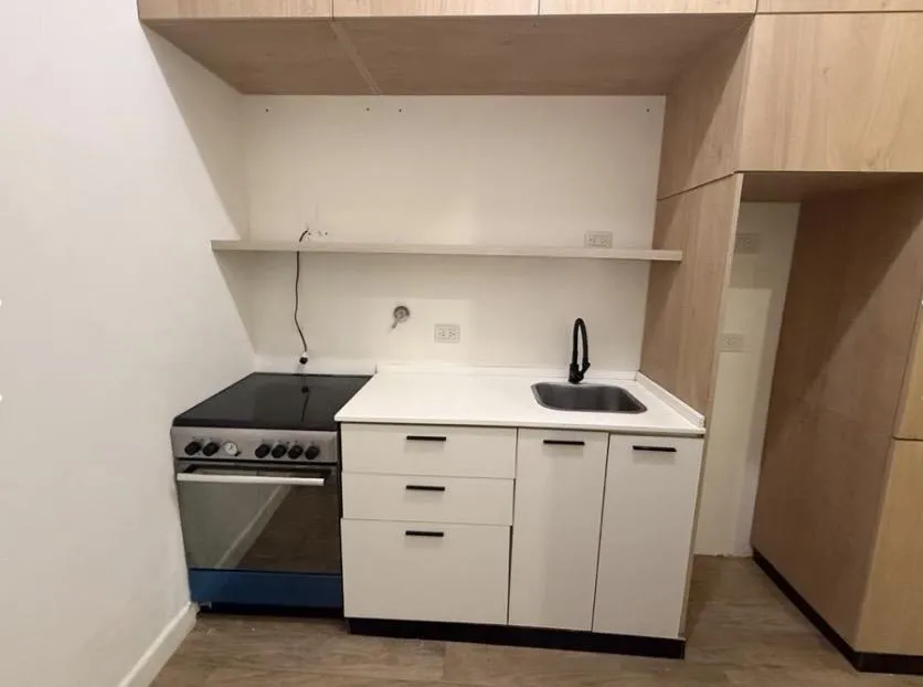 Apartamento de dois dormitórios com pátio em San Telmo