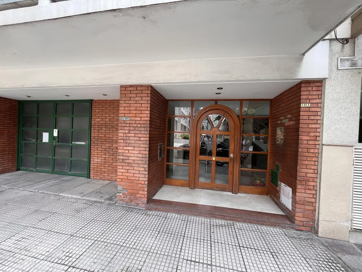 Departamento de 3 ambientes con cochera y baulera en Villa Urquiza