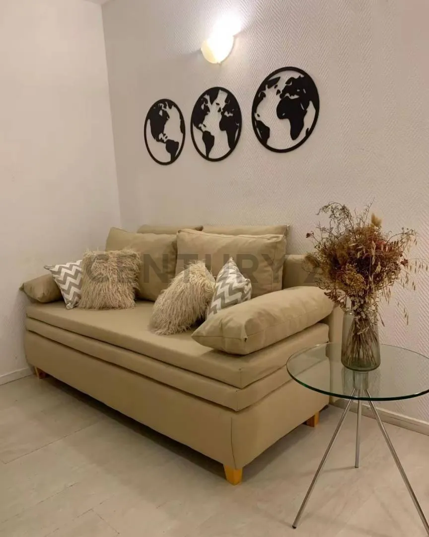 Monoambiente amoblado con cocina independiente en Retiro