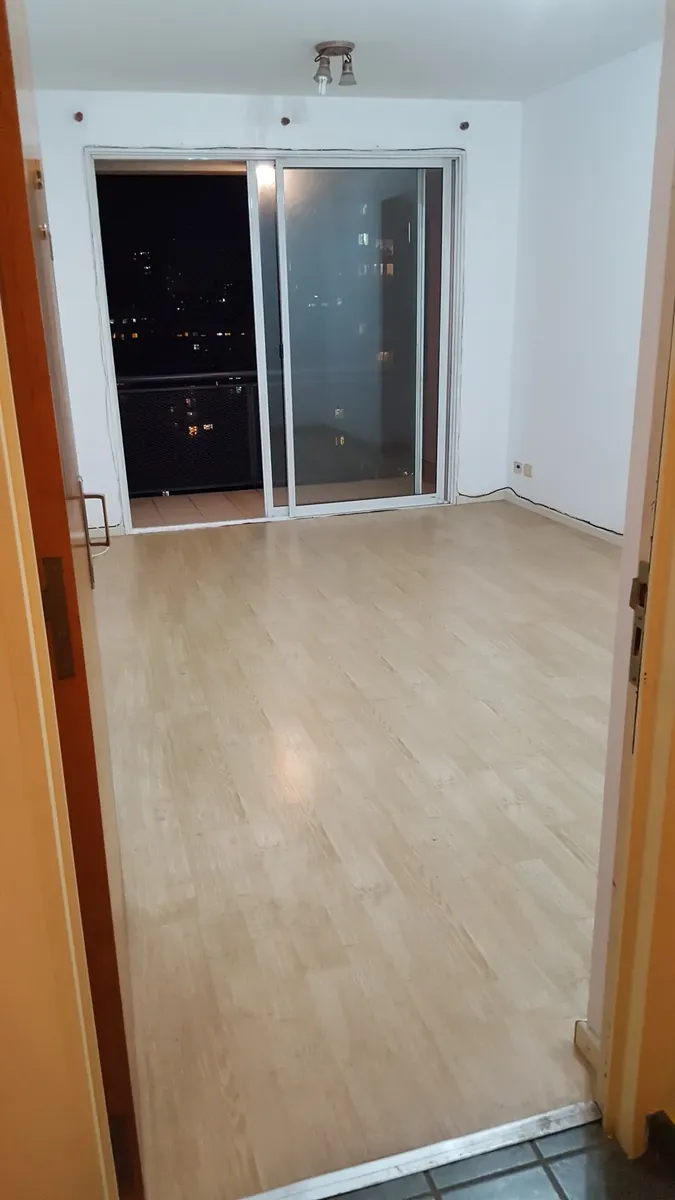 Apartamento de três ambientes com 2 banheiros e piscina em Caballito