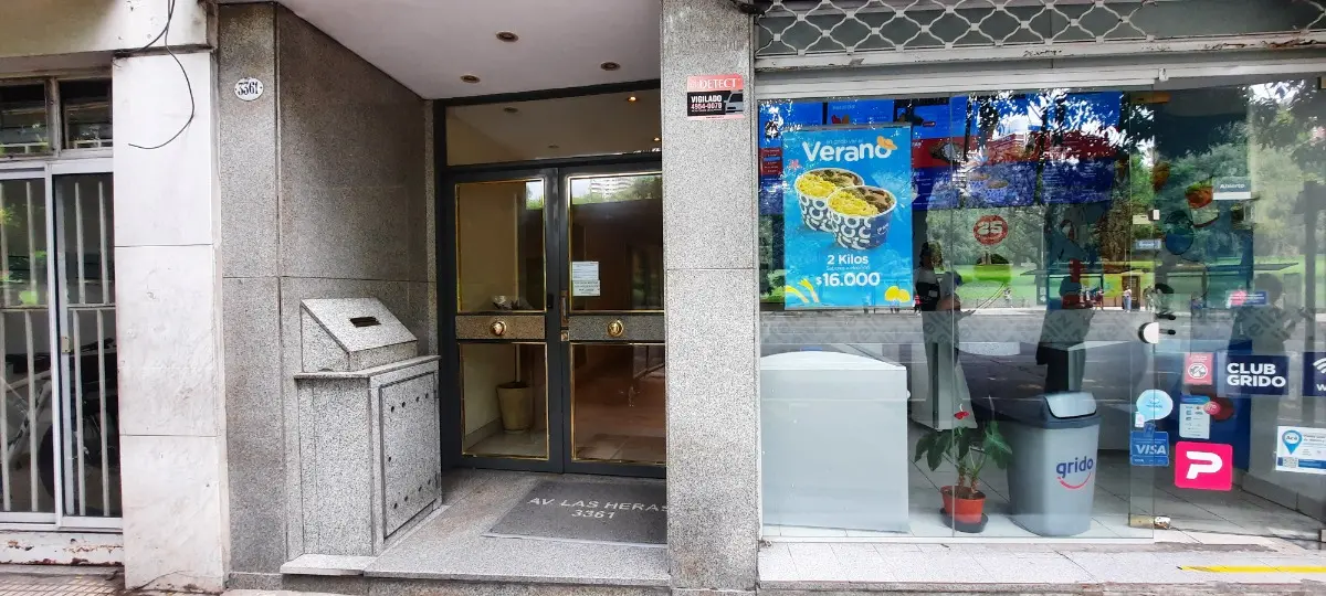 Apartamento de três ambientes em Palermo, de frente para a Plaza Las Heras