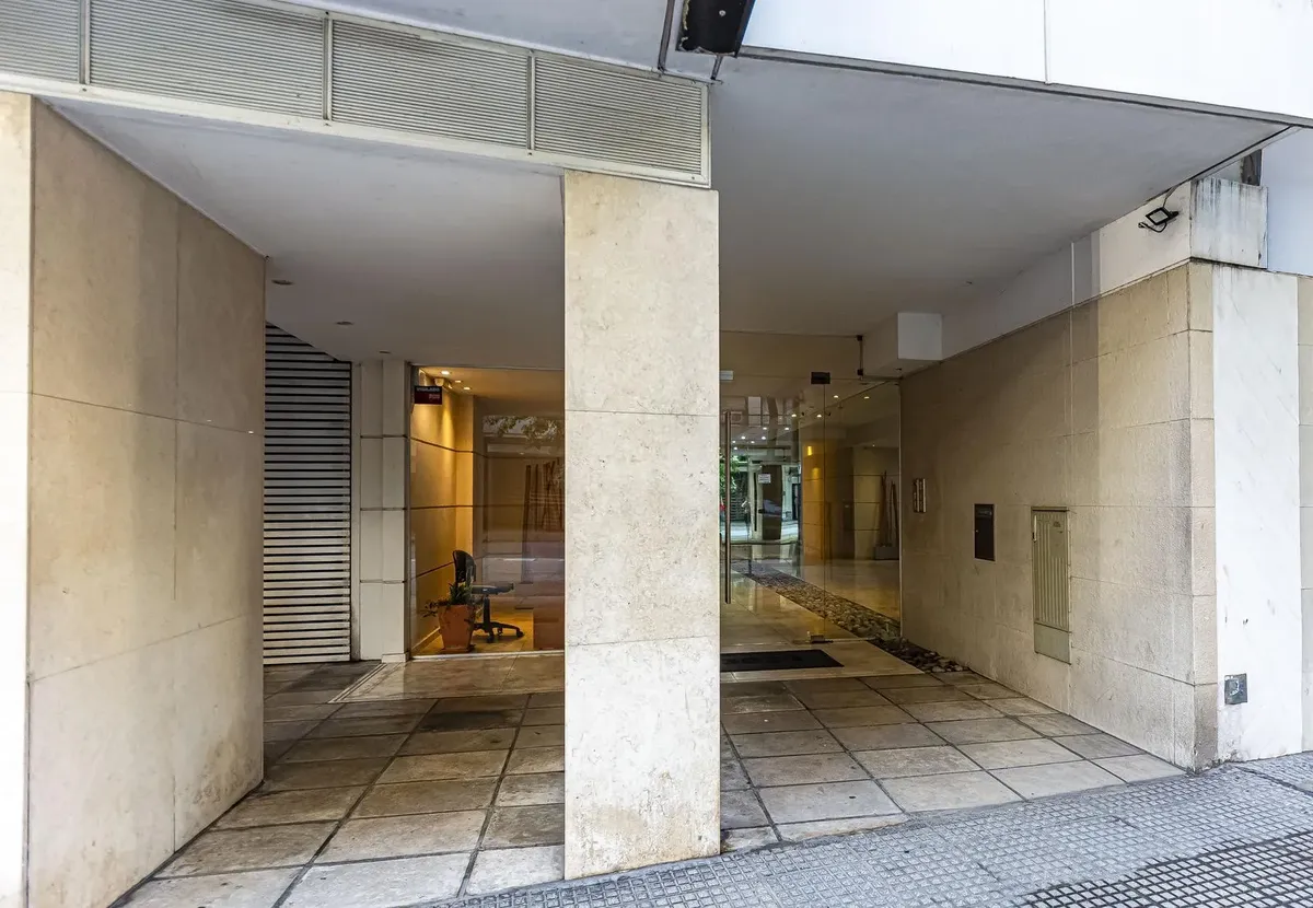 Apartamento de dois ambientes de fundos em Palermo