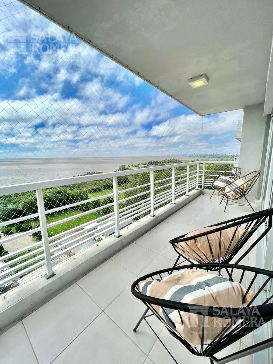 Apartamento de três dormitórios em Vicente López com vista para o rio