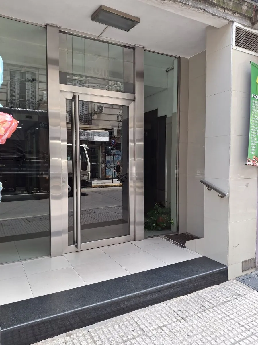 Studio with kitchenette and French balcony in Balvanera