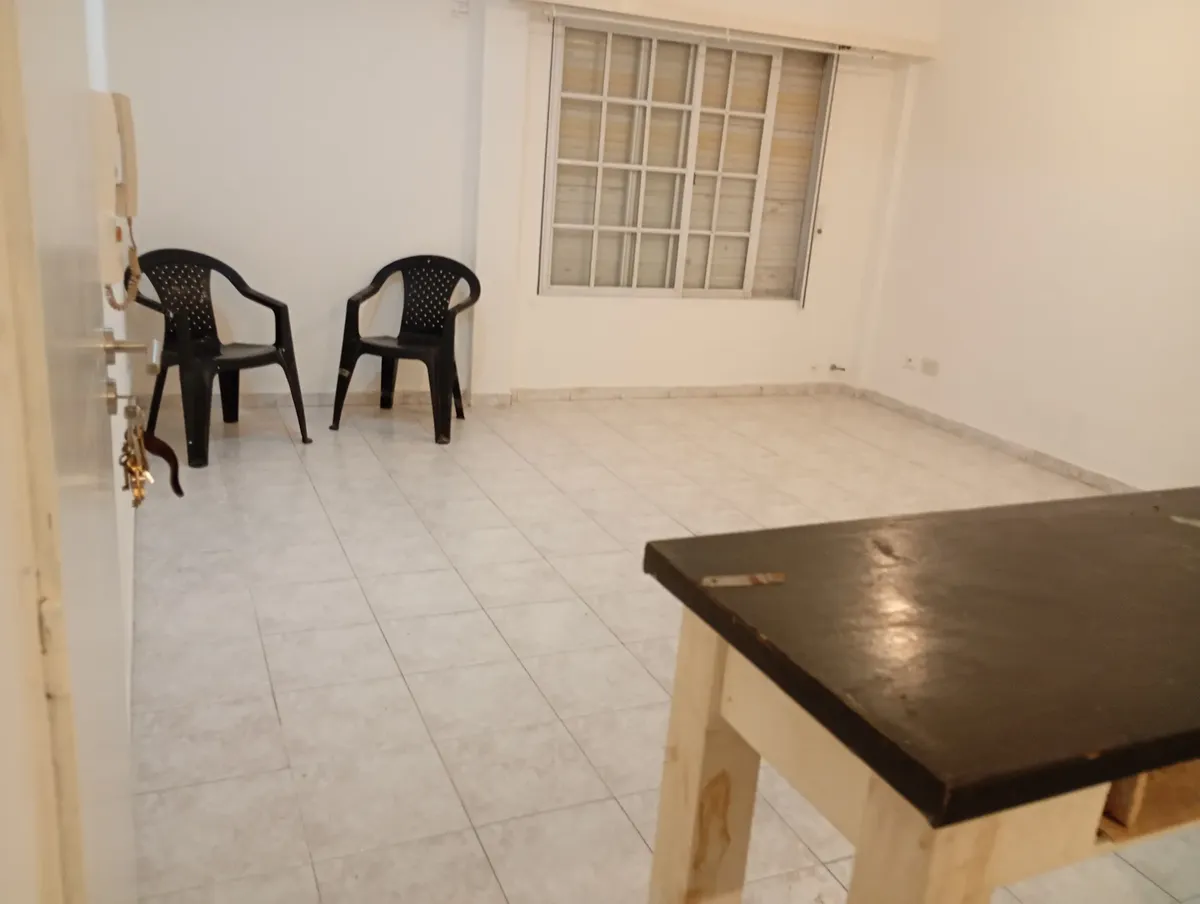 Functional studio apartment with private parking in General San Martín