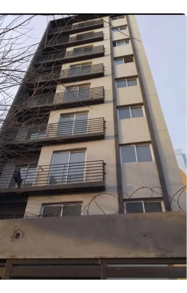 Apartamento de 2 ambientes novo em Morón