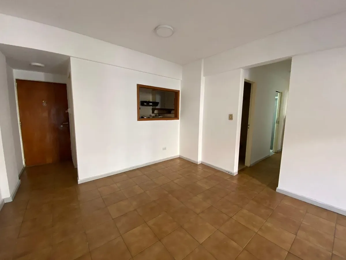 Квартира с 3 спальнями в Núñez на первом этаже