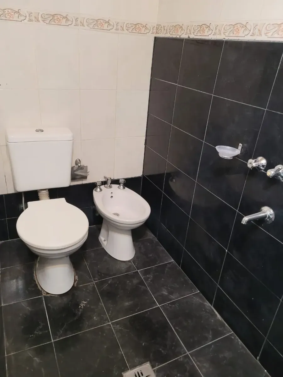 Departamento de 2 ambientes en Liniers planta baja