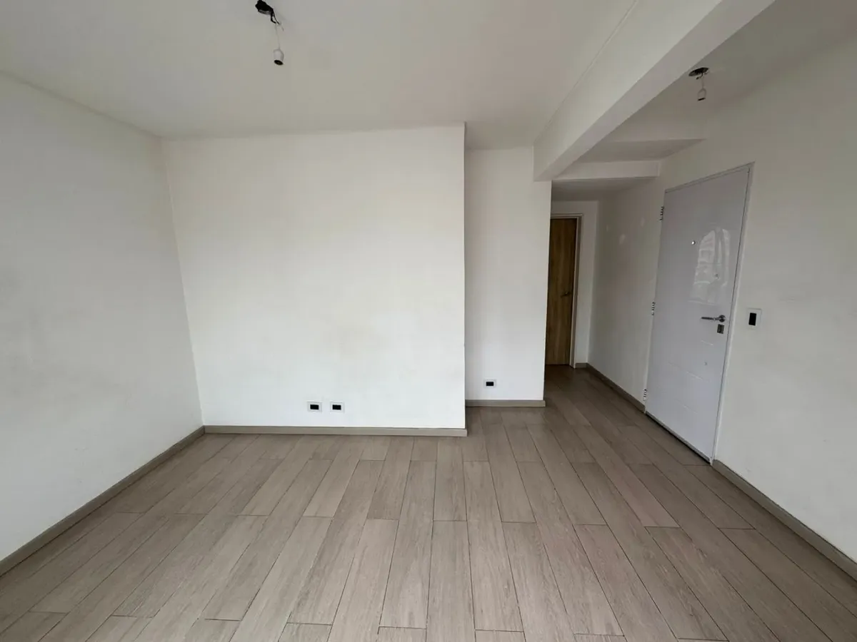 Квартира с 1 спальней и балконом в Tres de Febrero