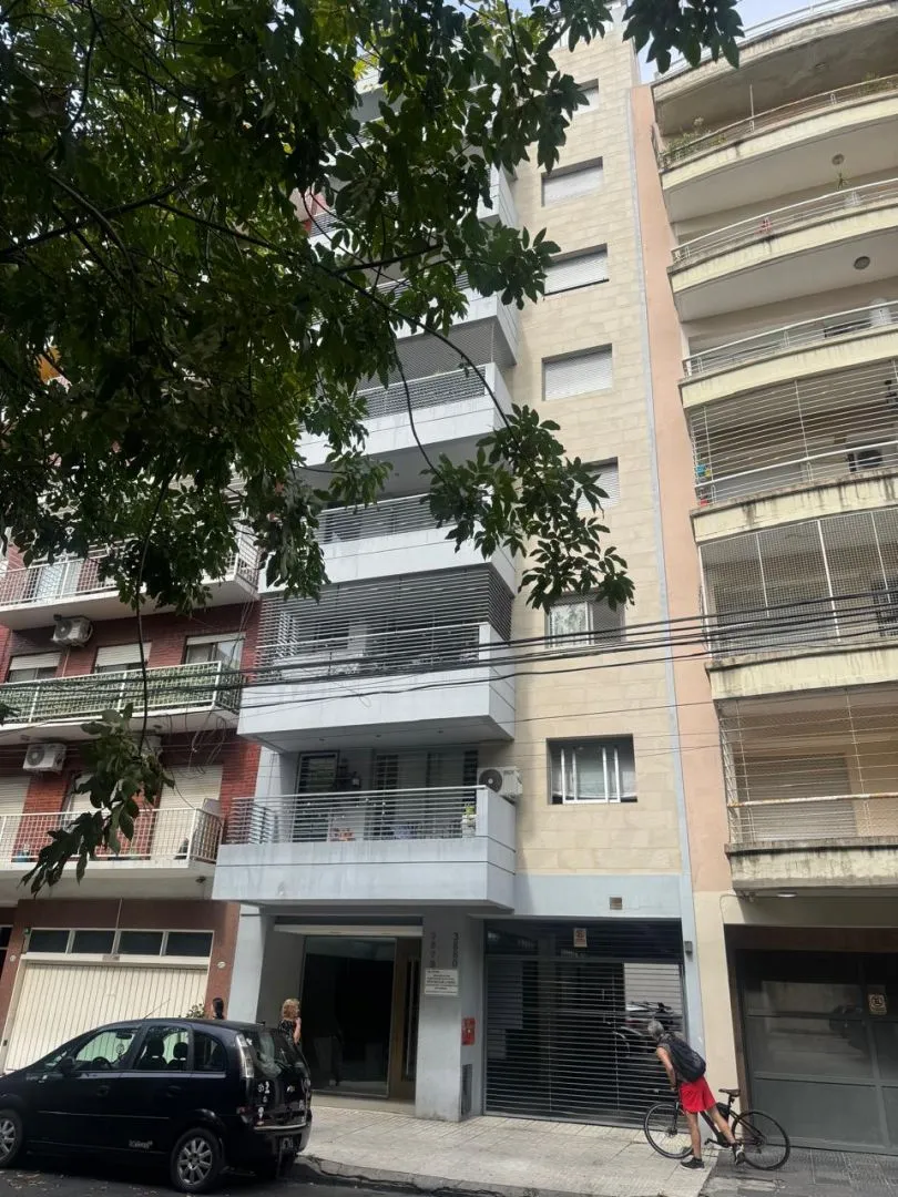 Departamento de 2 ambientes con cochera en Almagro