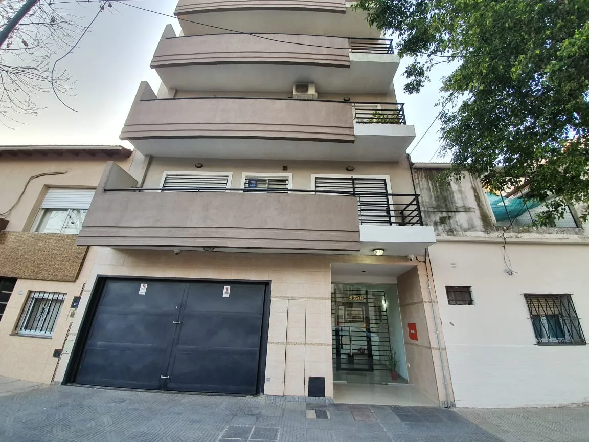 Apartamento de dois ambientes com 1 quarto em Liniers