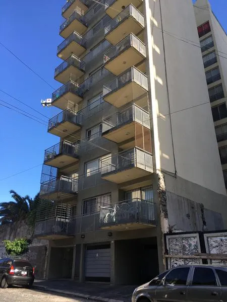 Apartamento de 2 ambientes sem mobília em Barracas