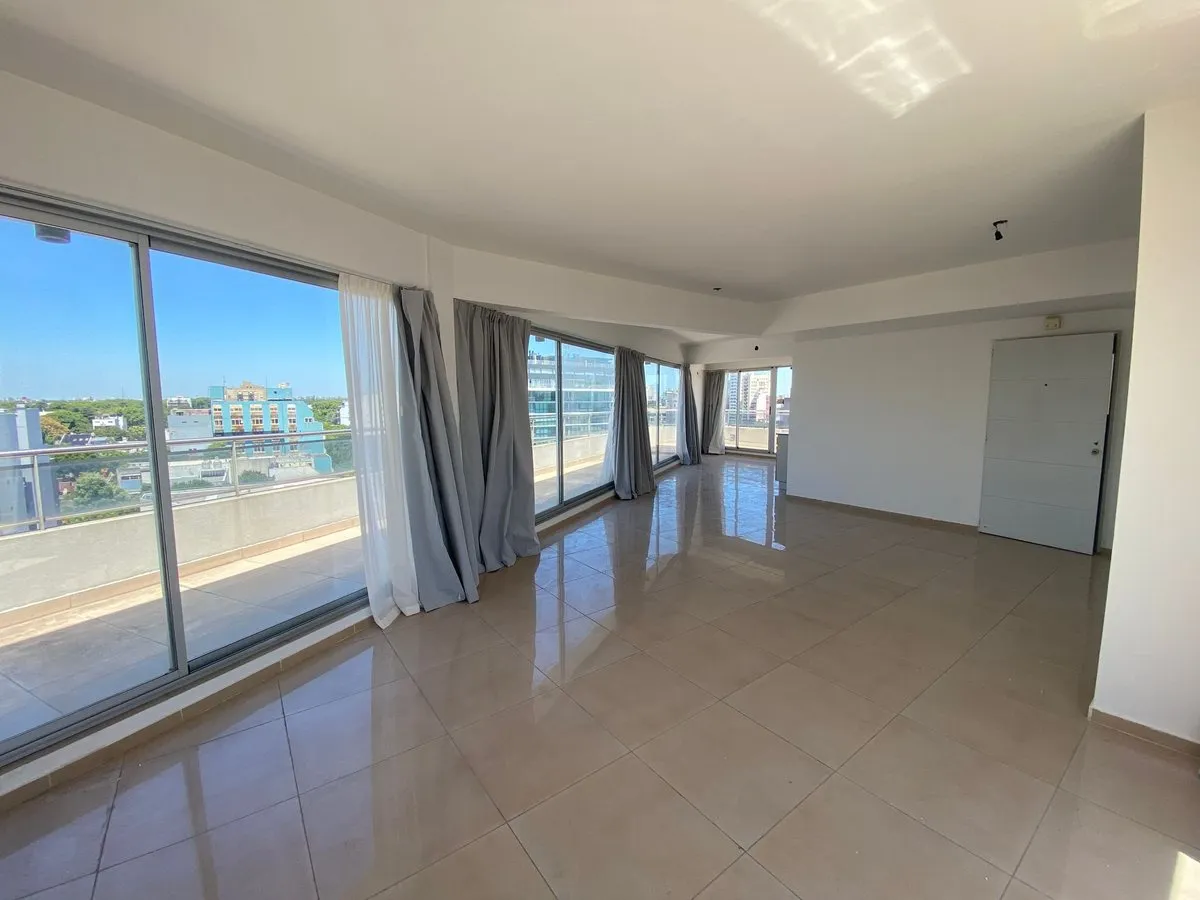 Лофт-апартамент с 1 спальней и террасой в Coghlan